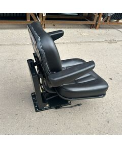 Сиденье с подлокотниками трактора Скаут, Русич, Кентавр (кресло)