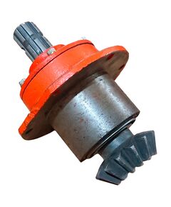 Вал ведущий редуктора с корпусом в сборе Почвофреза 1GQN-180 (14/8 зуб.)