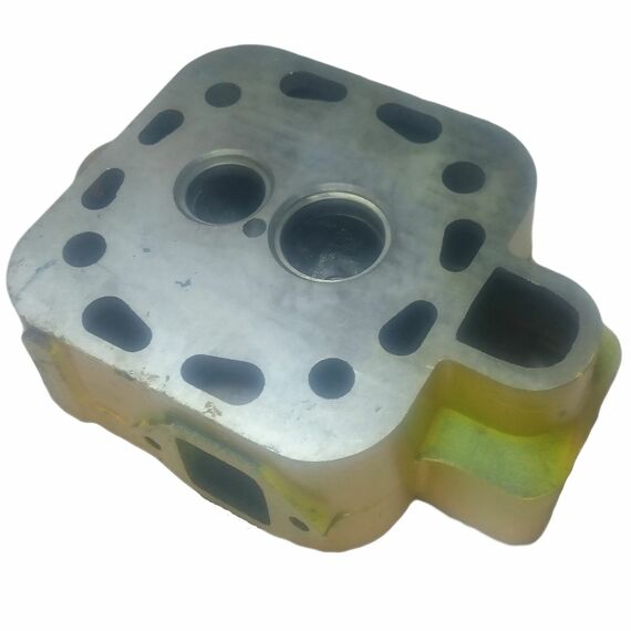 Головка блока цилиндров (ГБЦ) DLH1100 "голая" Головка блока цилиндров (ГБЦ) DLH1100 "голая"