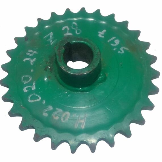 Звездочка ведомая для щетки коммунальной 28 зуб. Звездочка ведомая для щетки коммунальной 28 зуб.