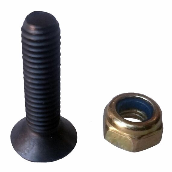 Болт М6х30 + гайка М6 (закаленные) пресс-подборщик YK0850/ YK0870 Болт М6х30 + гайка М6 (закаленные) пресс-подборщик YK0850/ YK0870