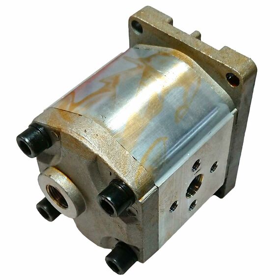 Насос шестеренчатый НШ левый CBN-Е314 (плоский привод с площадкой, выходы под 90°) Насос шестеренчатый НШ левый CBN-Е314 (плоский привод с площадкой, выходы под 90°)