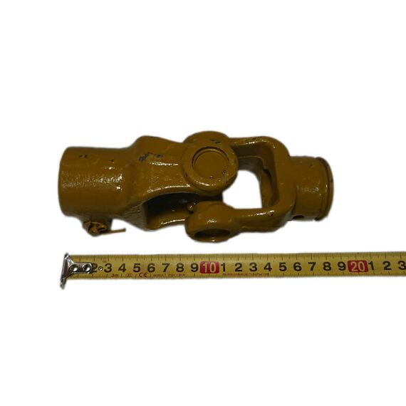 Шарнир карданного вала (ГУК) 6 шлицов (сечение трехлимонник) D=28 мм