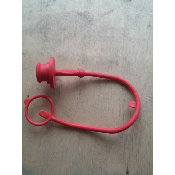 Заглушка БРС 1/2" на розетку (маму) грязезащитная