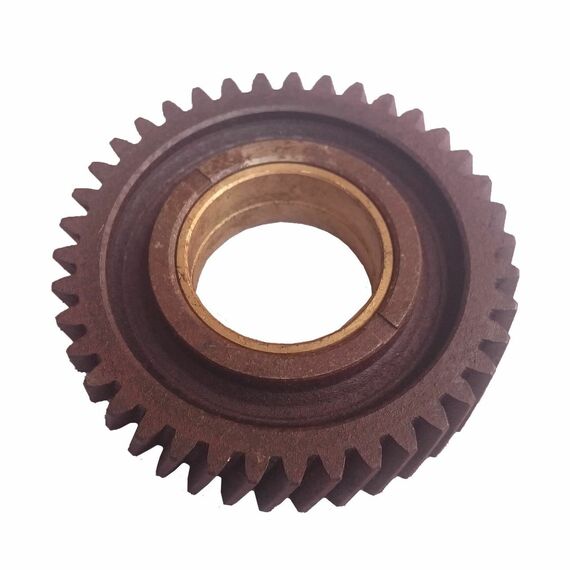 Шестерня промежуточная со втулкой КМ385BT/LL380BT